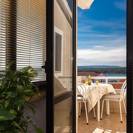 Villa Paradiso プナト エクステリア 写真