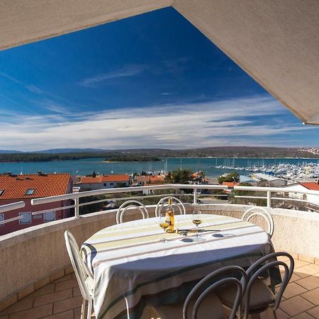 Villa Paradiso プナト エクステリア 写真